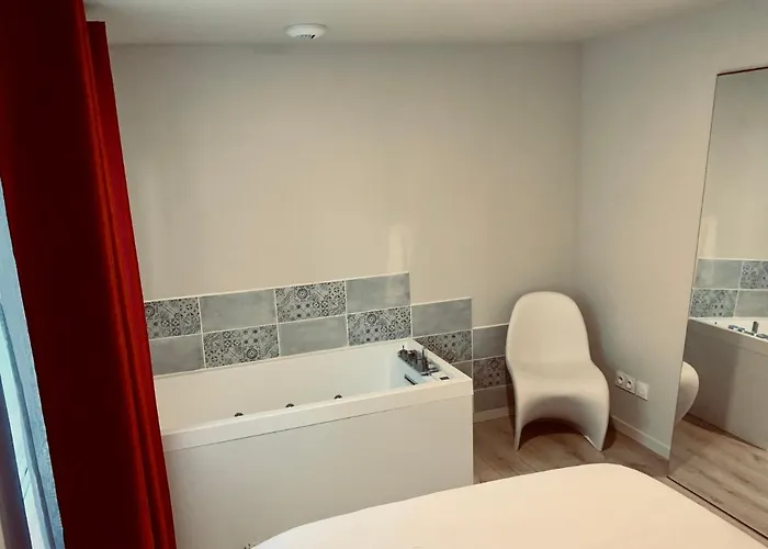 Apartmán - Superbe Cocon Independant Avec Balneo Et Jardin *