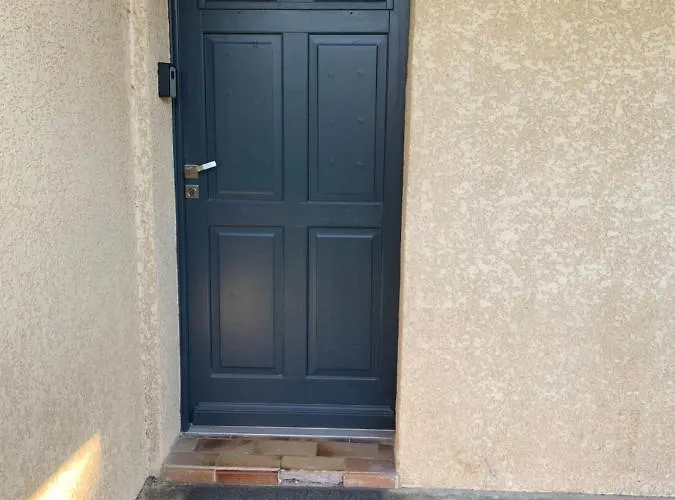 - Superbe Cocon Independant Avec Balneo Et Jardin